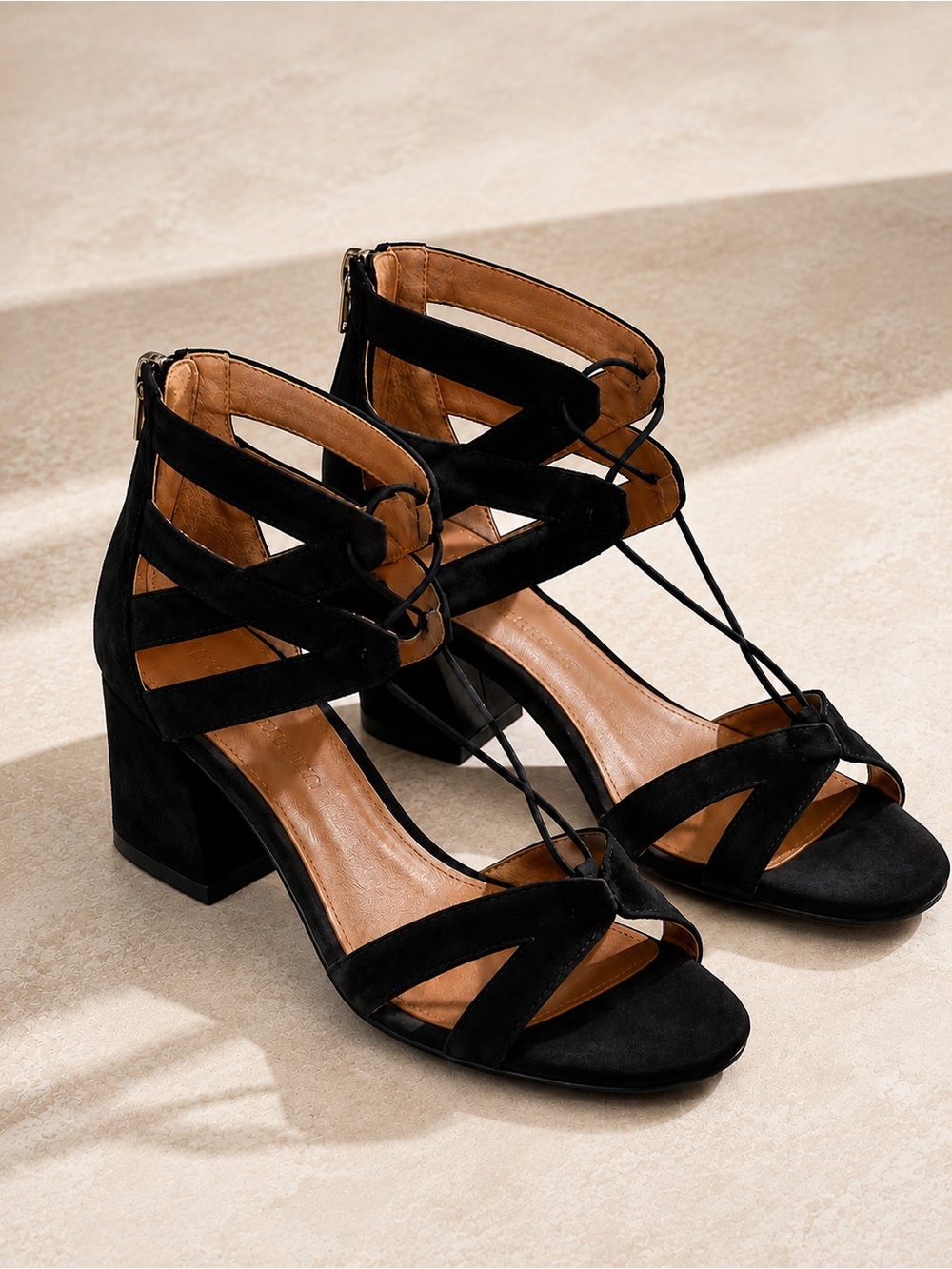 Corso Como Black Leather Strappy Block Heel Sandals Size 9 Back Zip